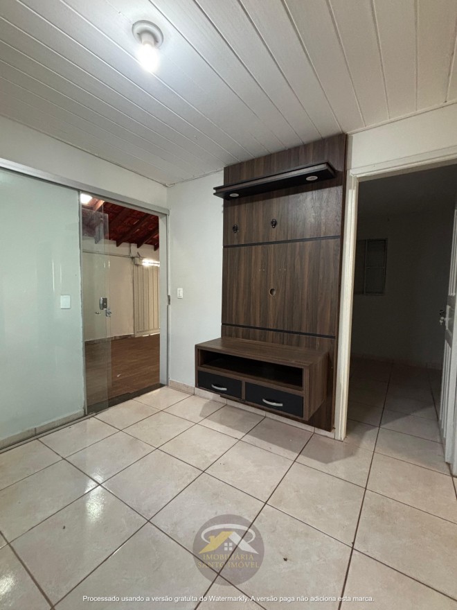 CASA COM TRÊS QUARTOS DISPONÍVEL PARA VENDA NO BAIRRO UBERABA 1.