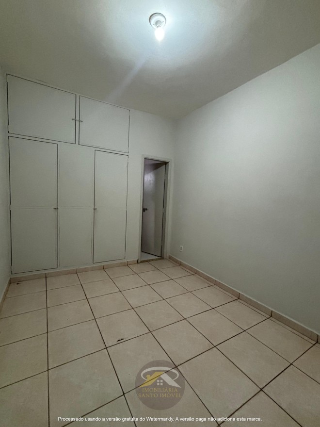 CASA COM TRÊS QUARTOS DISPONÍVEL PARA VENDA NO BAIRRO UBERABA 1.