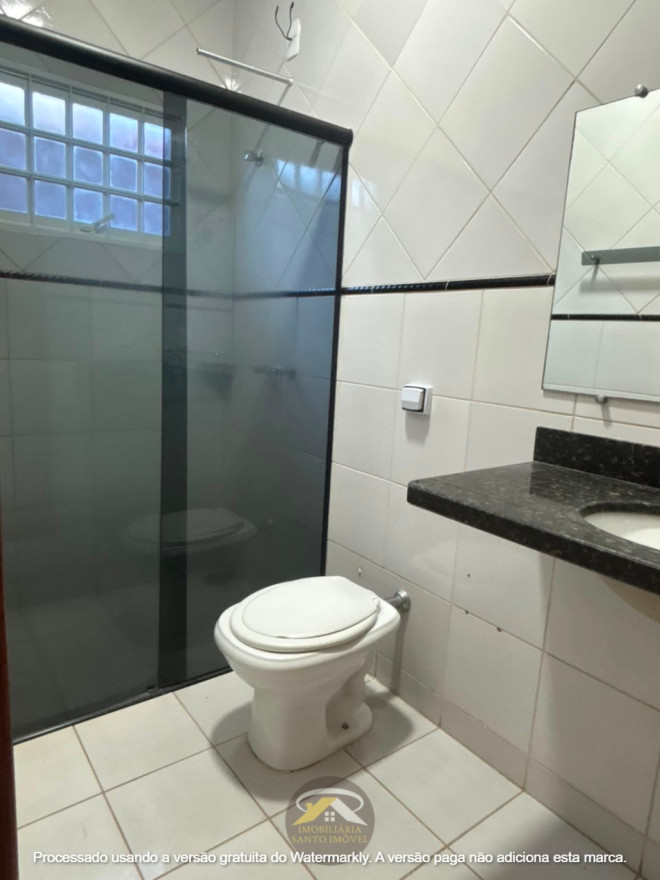 VENDE-SE EXCELENTE CASA NO BAIRRO VALIM DE MELO