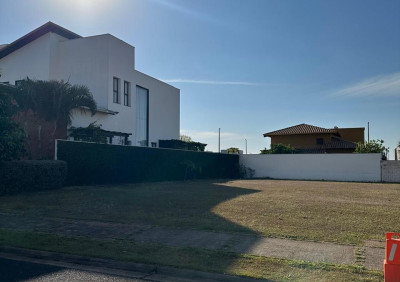 VENDE-SE EXCELENTE TERRENO NO CONDOMÍNIO CYRELA I EM UBERABA/MG